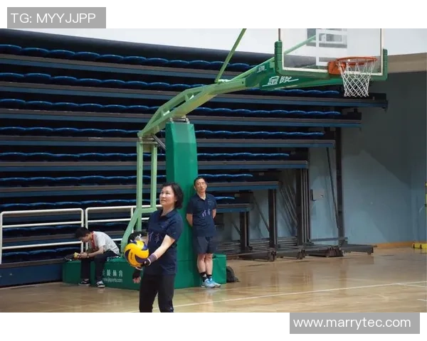 对话刘芳:回顾她的排球生涯与心路历程的精彩瞬间 对话刘芳:回顾她的排球生涯与心路历程的精彩瞬间