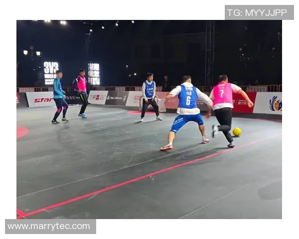 日本街头足球明星齐聚一堂共同庆祝足球文化的魅力与激情