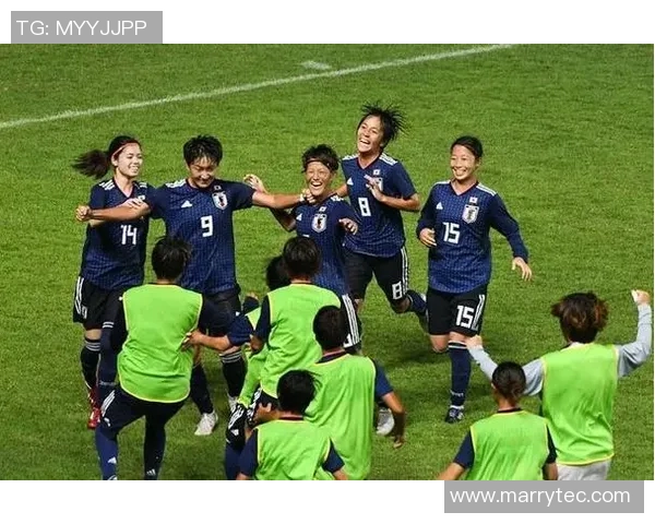 重庆排球队在亚运会上的团队协作表现值得称赞与反思 重庆排球队在亚运会上的团队协作表现值得称赞与反思